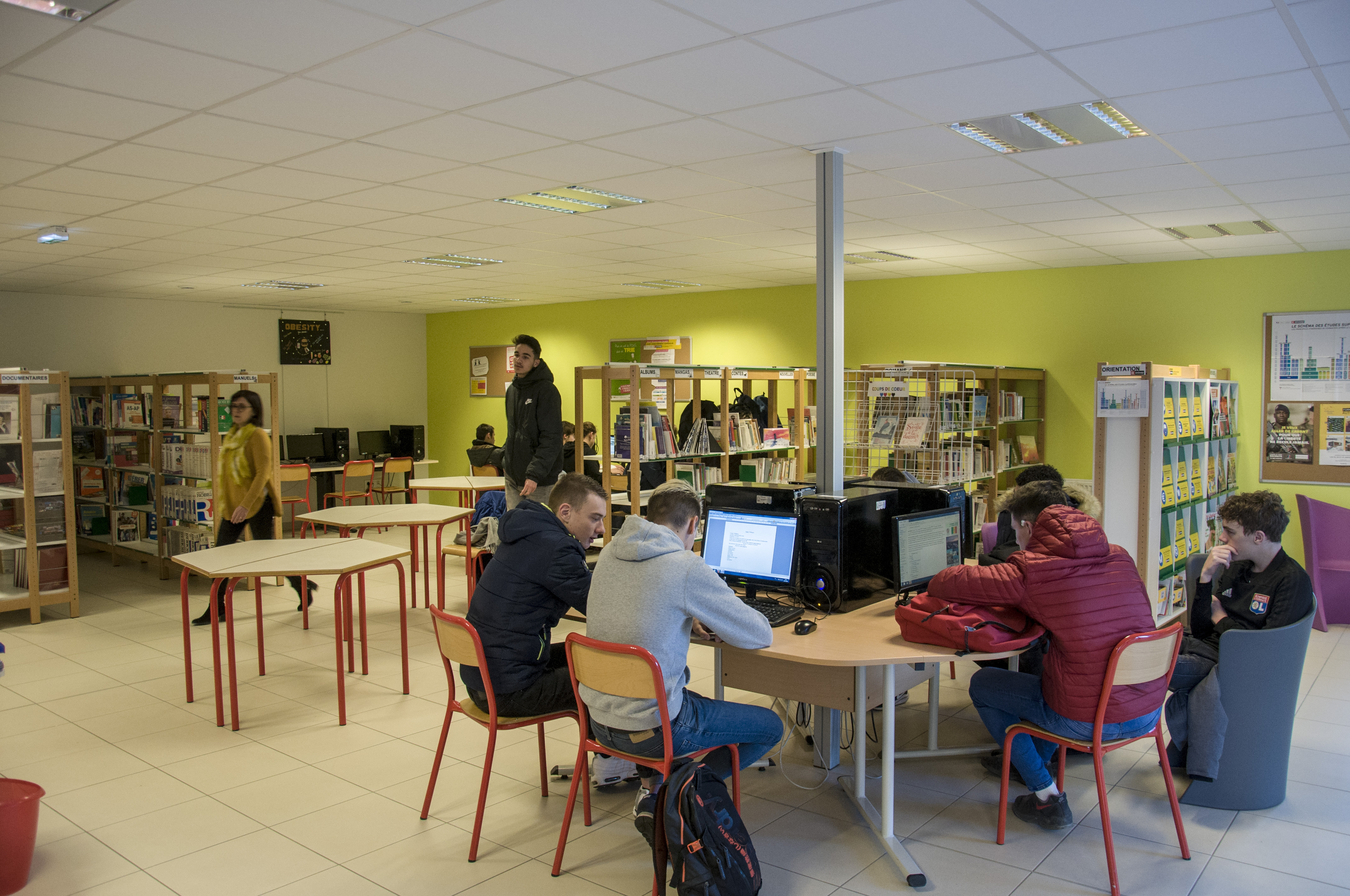Lycée Marc Seguin - CDI